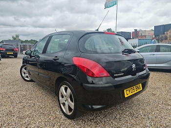 Used Peugeot 207 2009 for sale - 78842831: Photo