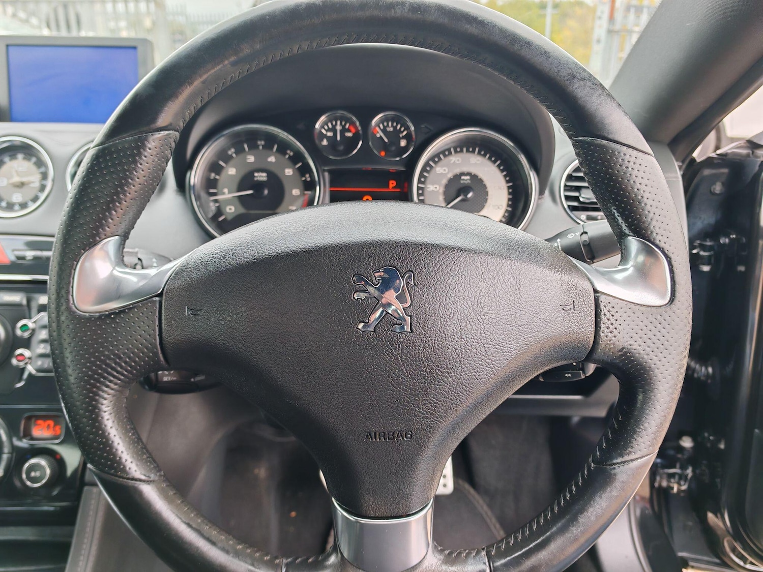 Used Peugeot RCZ 2013 for sale - 76522223: Photo 12