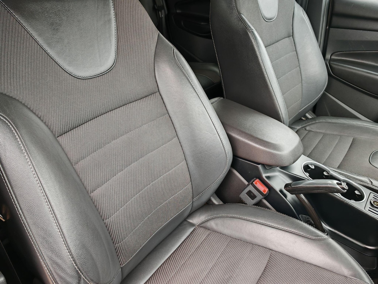 Used Ford Kuga 2015 for sale - 76976821: Photo 24