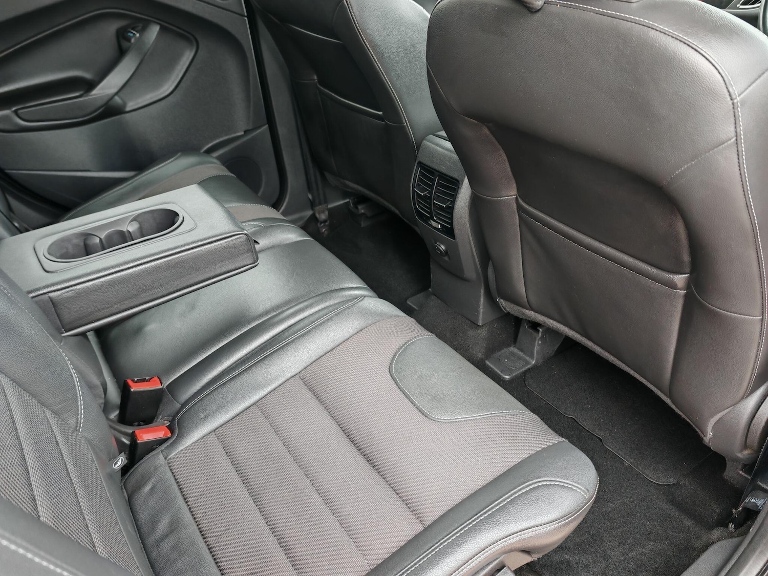 Used Ford Kuga 2015 for sale - 76976821: Photo 28