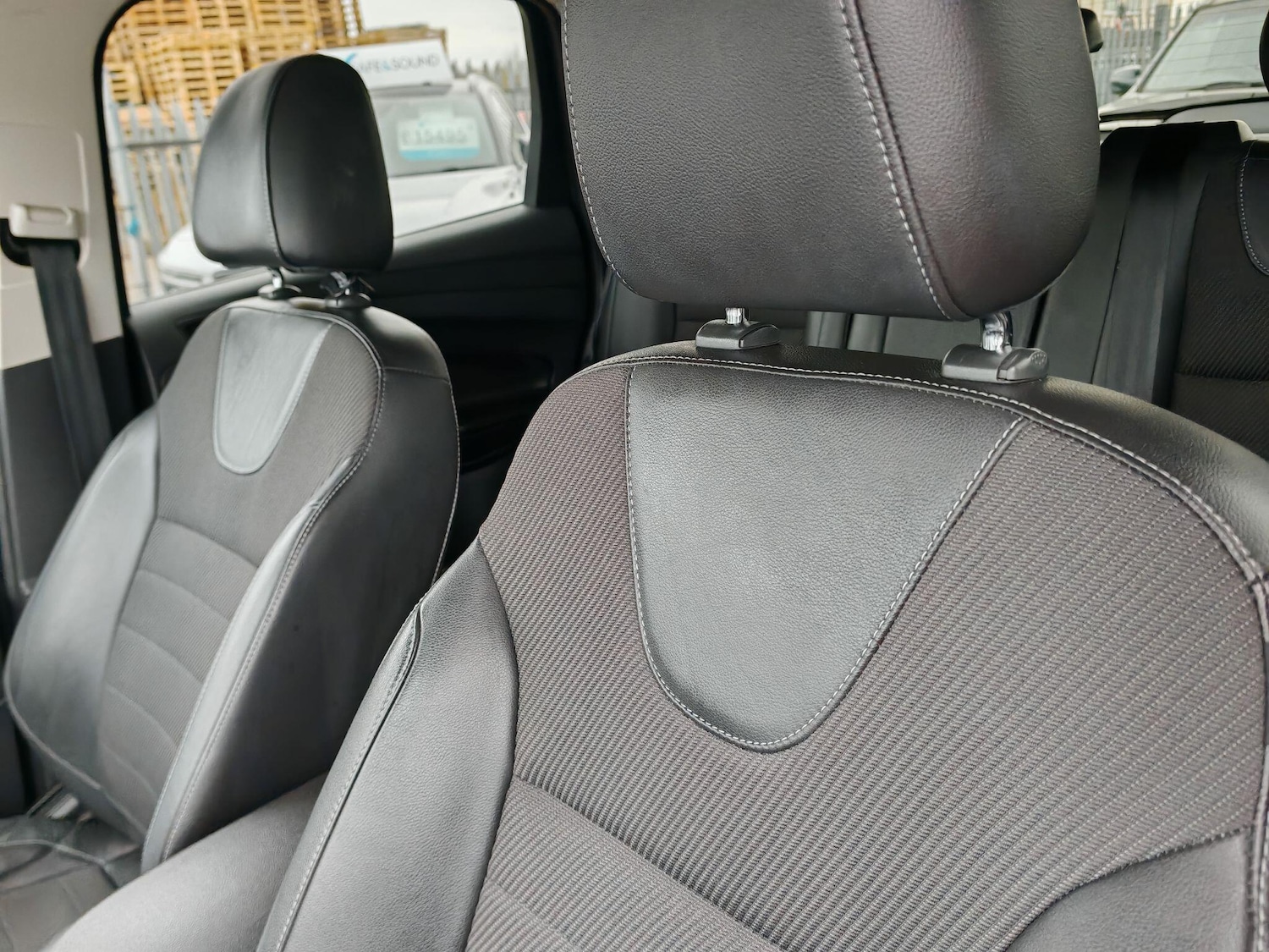 Used Ford Kuga 2015 for sale - 76976821: Photo 40