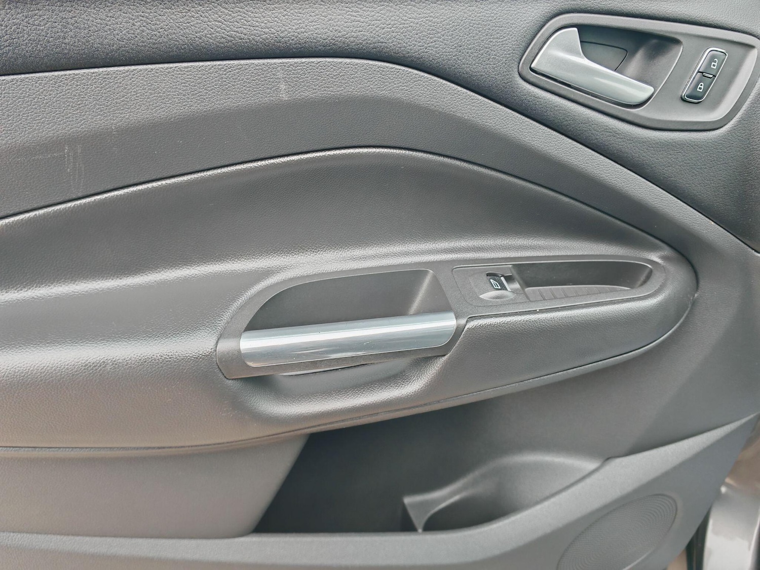 Used Ford Kuga 2015 for sale - 76976821: Photo 41