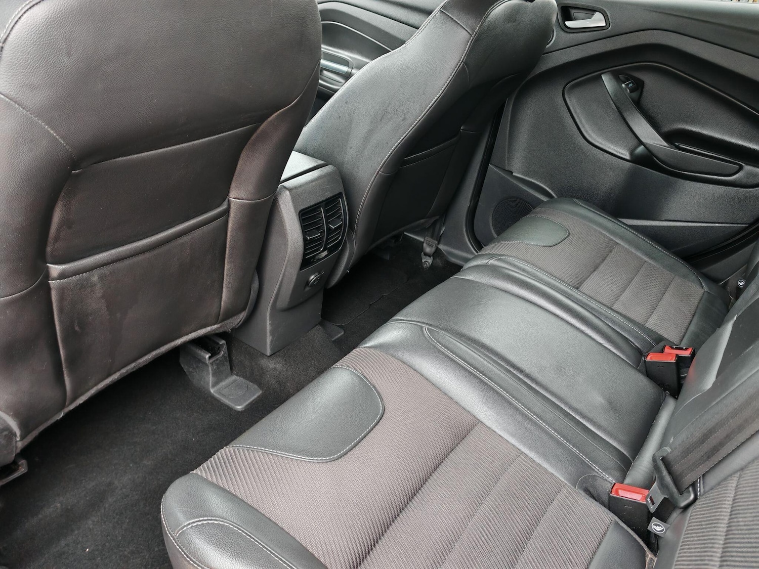 Used Ford Kuga 2015 for sale - 76976821: Photo 42