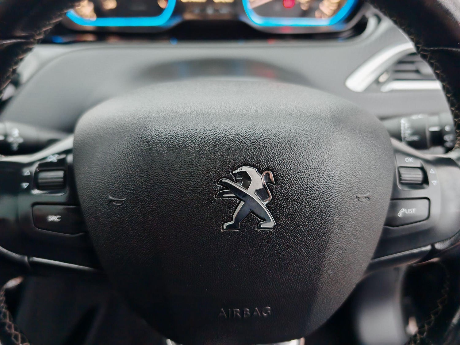 Used Peugeot 2008 2018 for sale - 76953255: Photo 12