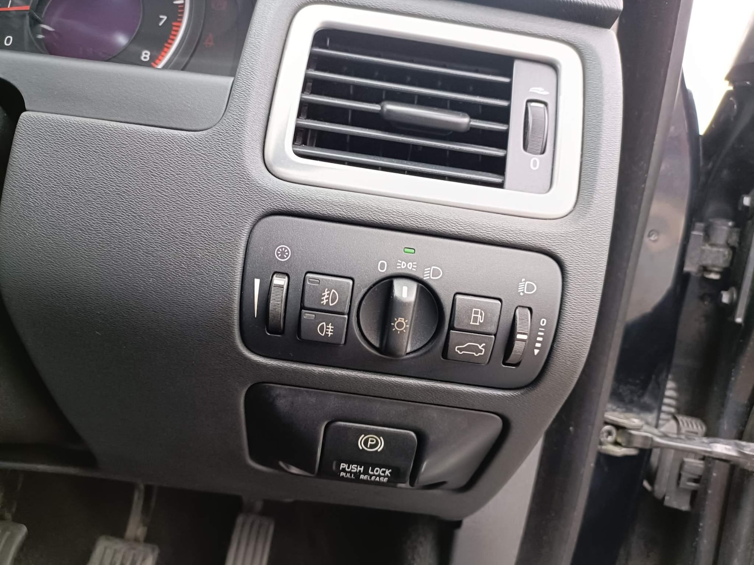 Used Volvo S80 for sale - 76485509: Photo 25