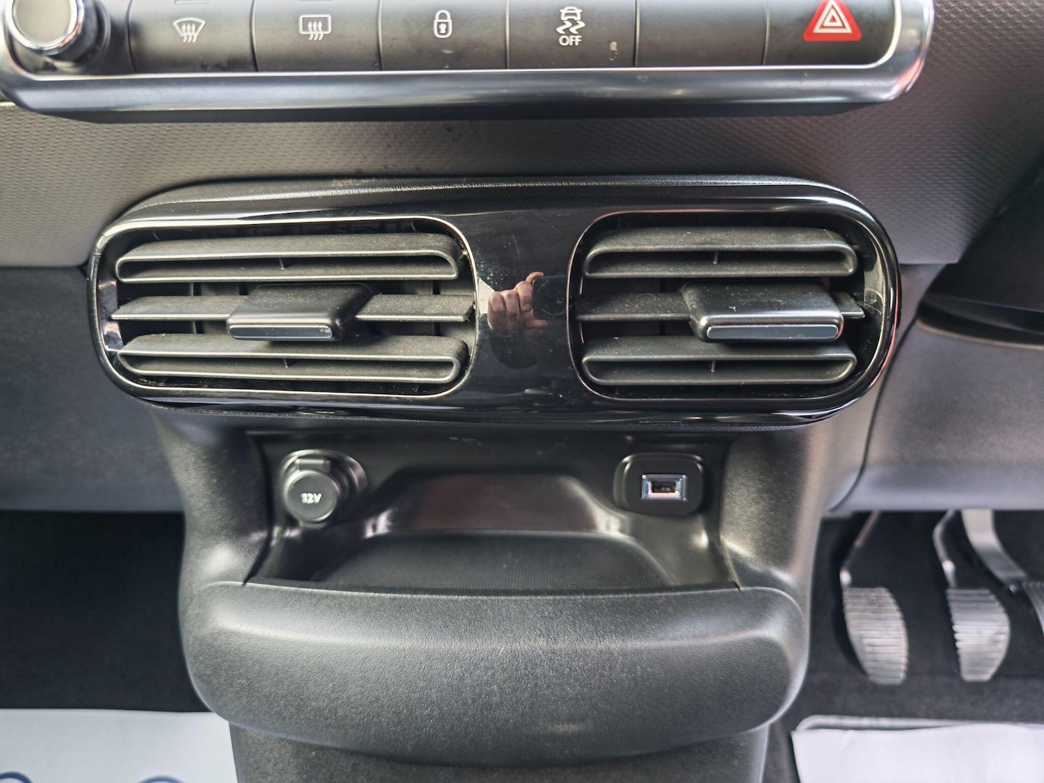 Used Citroen C4 Cactus 2015 for sale - 77969883: Photo 18