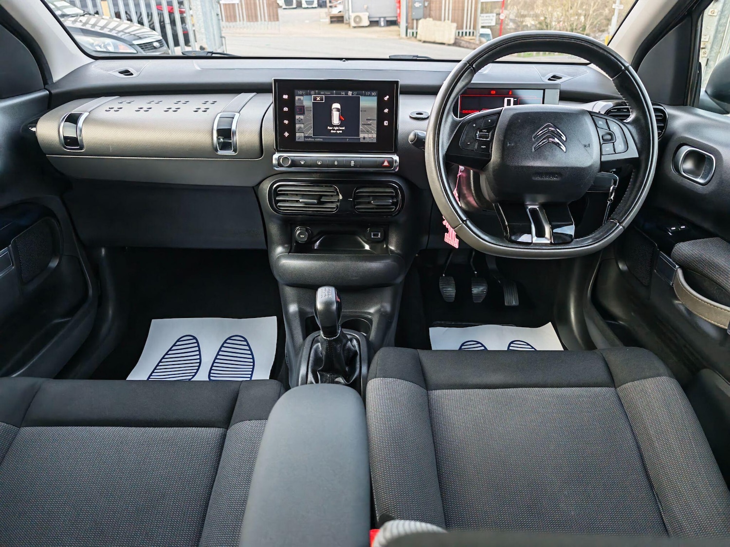 Used Citroen C4 Cactus 2015 for sale - 77969883: Photo 23