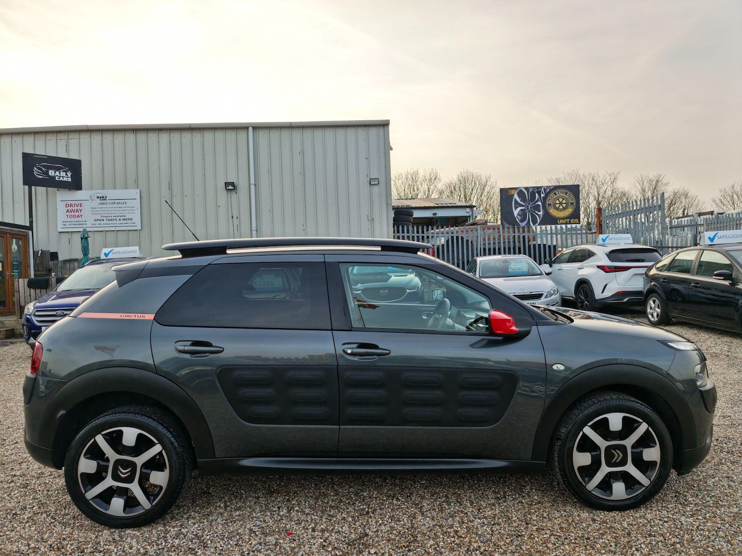 Used Citroen C4 Cactus 2015 for sale - 77969883: Photo 30
