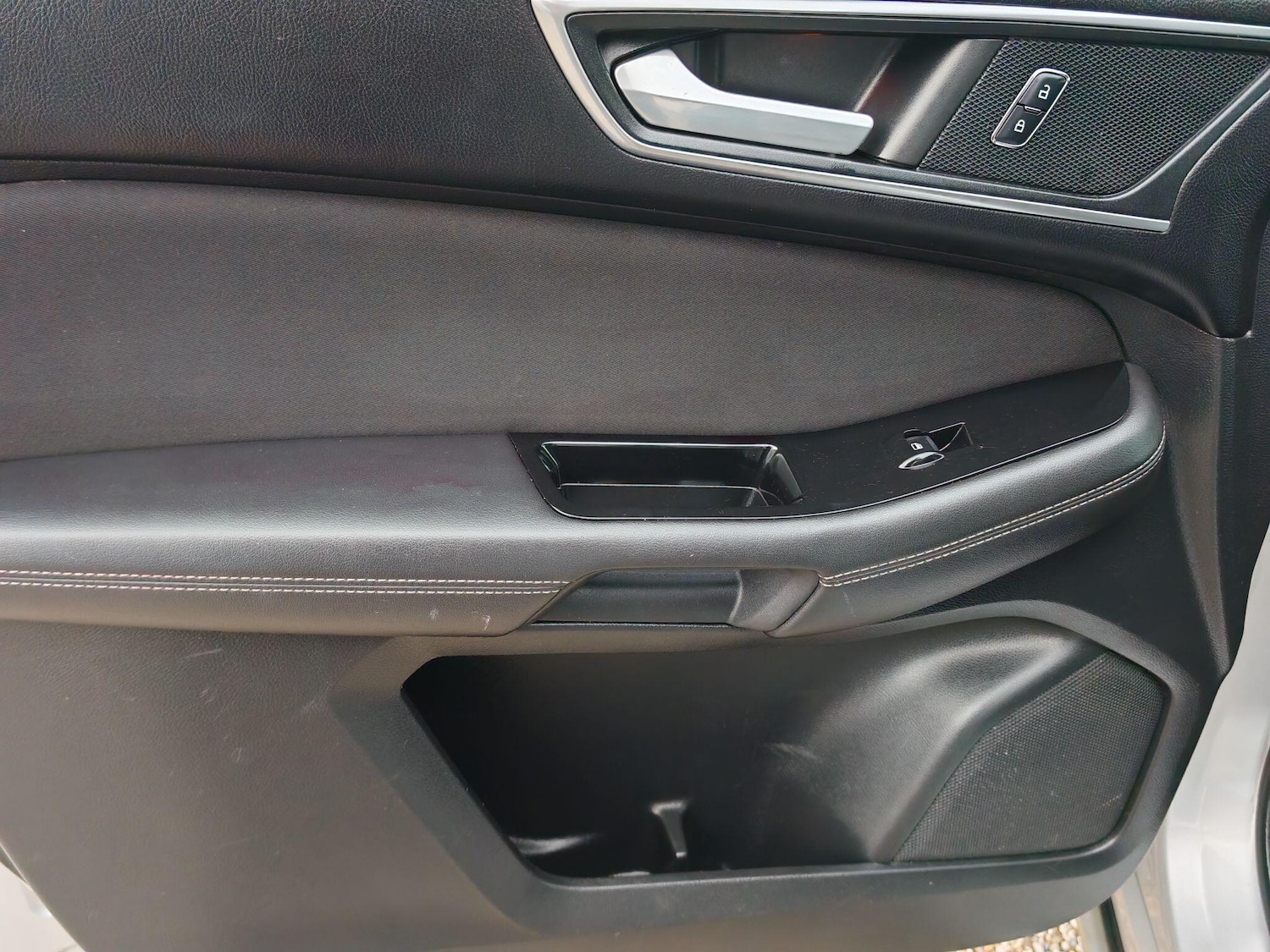 Used Ford S-Max 2015 for sale - 76440803: Photo 41