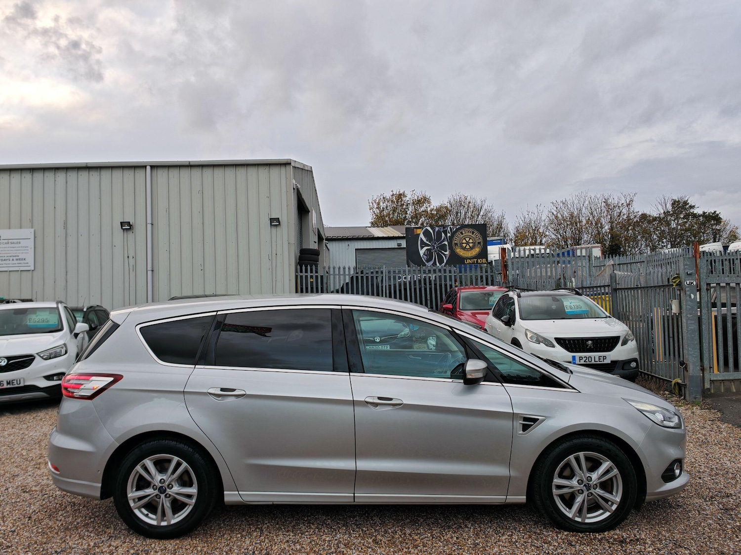 Used Ford S-Max 2015 for sale - 76440803: Photo 7