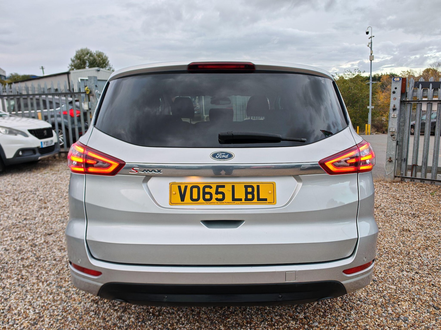 Used Ford S-Max 2015 for sale - 76440803: Photo 8