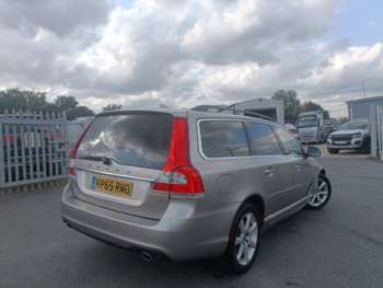 Used Volvo V70 2015 for sale - 71765297: Photo