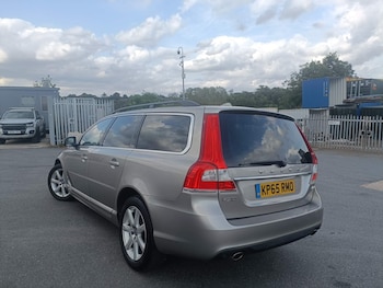 Used Volvo V70 2015 for sale - 75614423: Photo