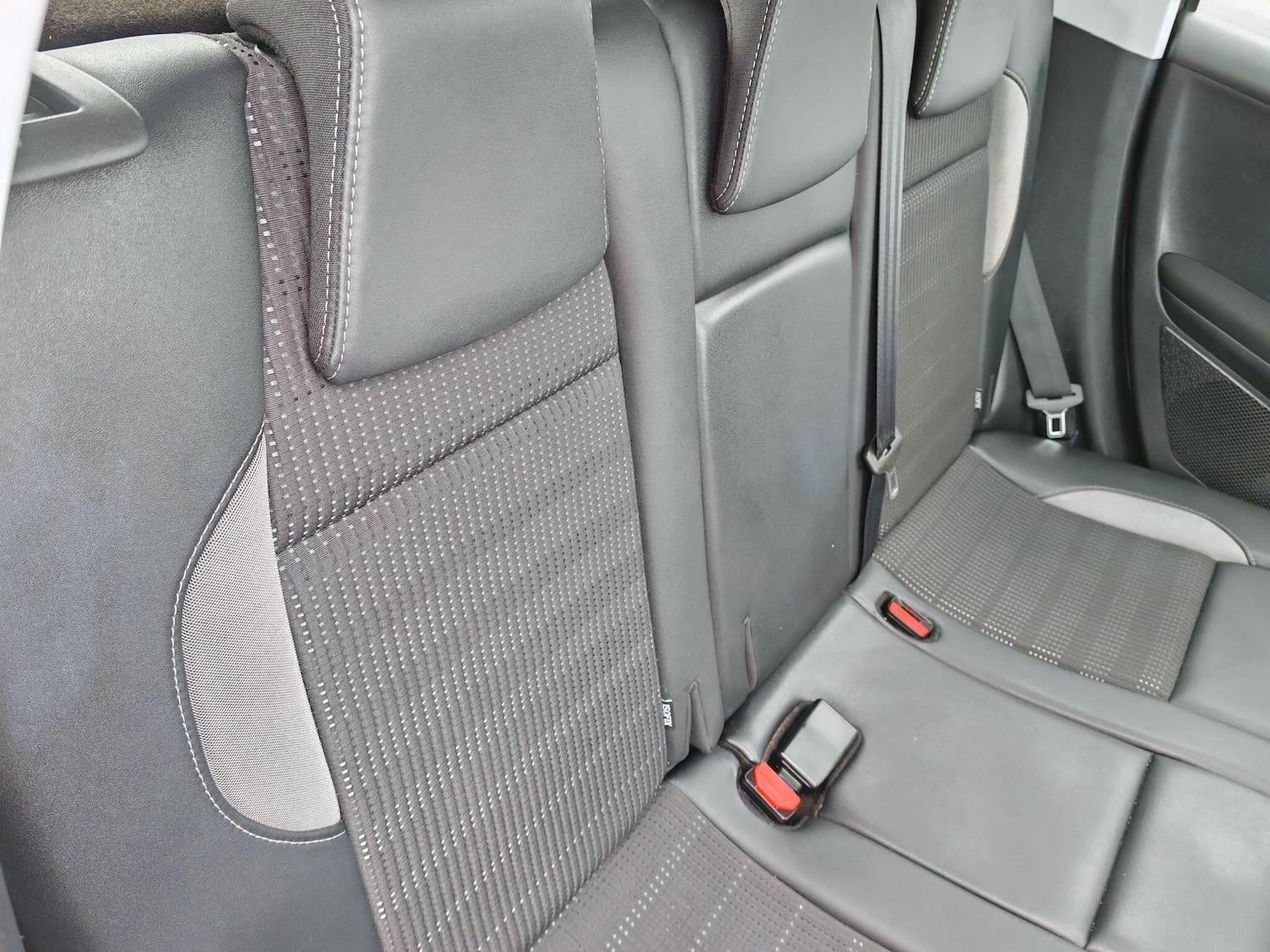 Used Peugeot 2008 2019 for sale - 76083685: Photo 30