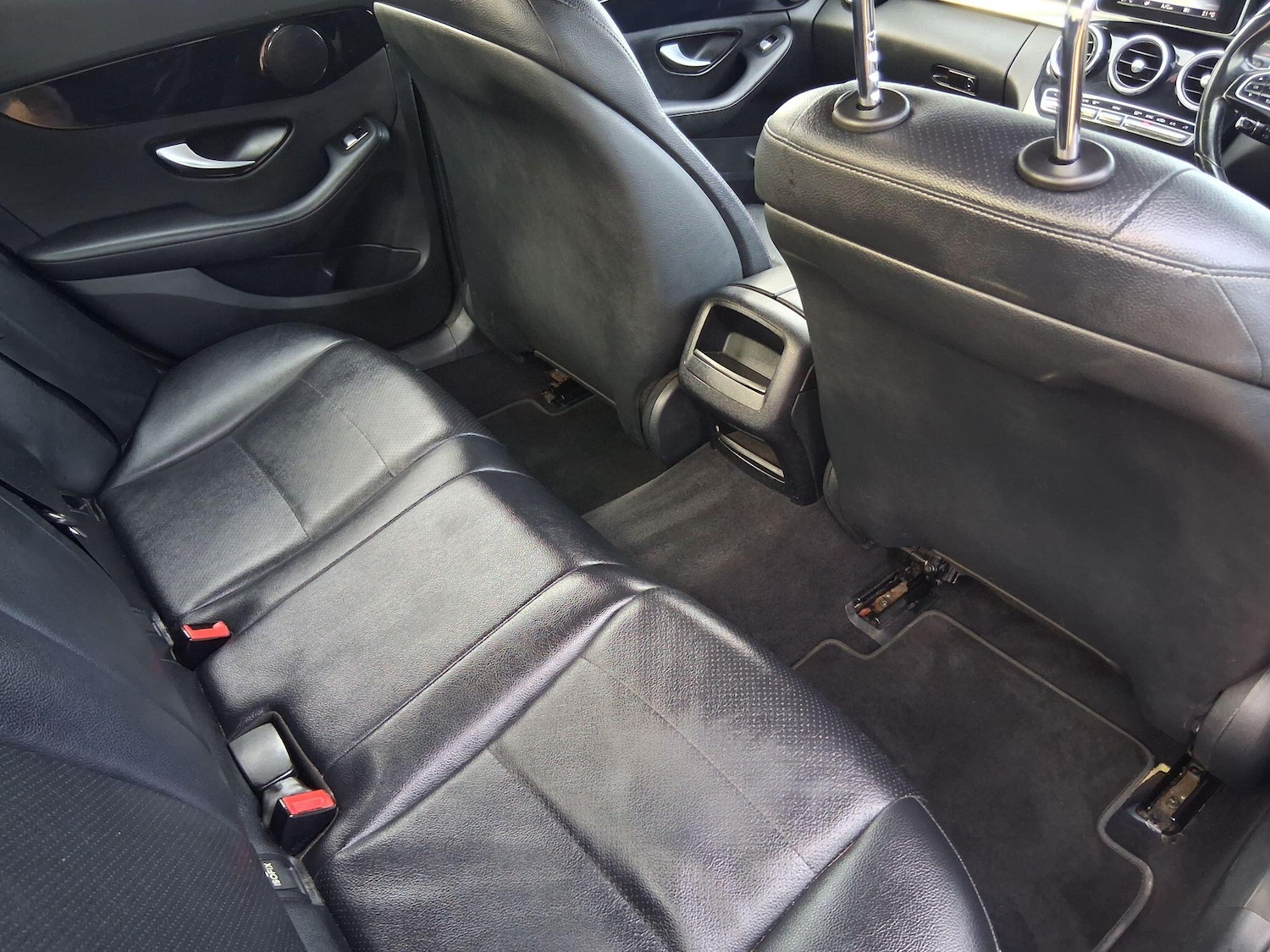 Used Mercedes-Benz C Class 2015 for sale - 77202948: Photo 29