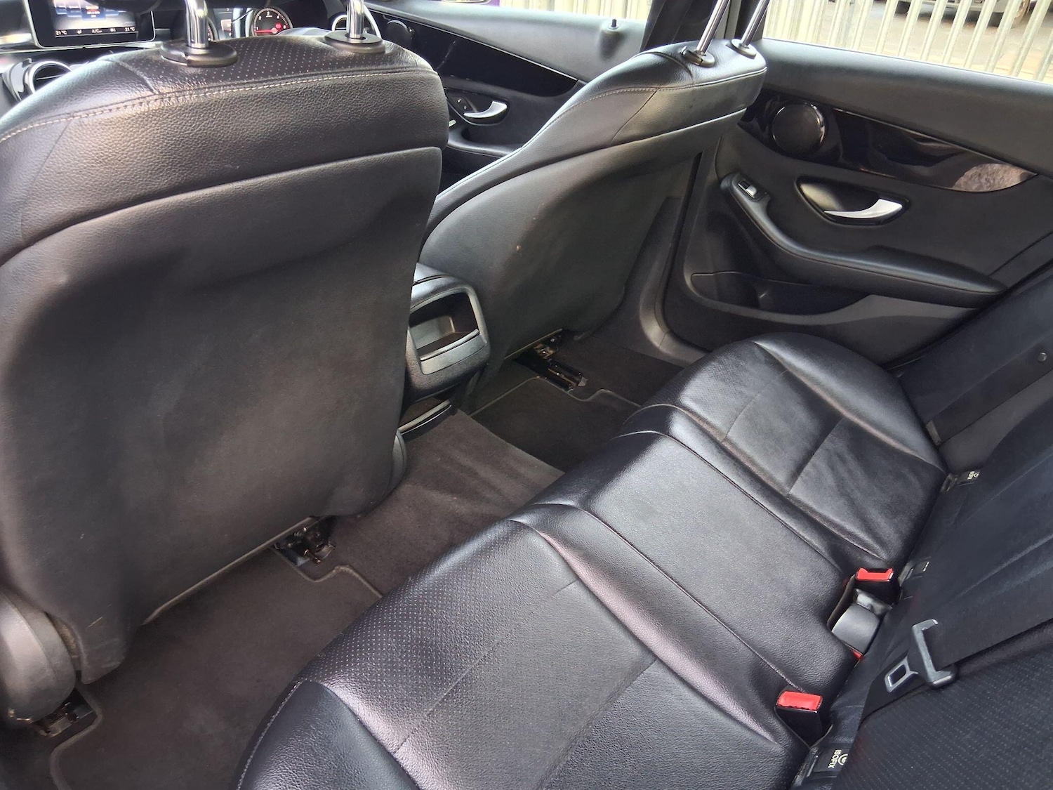 Used Mercedes-Benz C Class 2015 for sale - 77202948: Photo 43