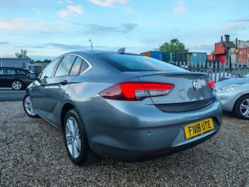 Used Vauxhall Insignia 2018 for sale - 78573021: Photo