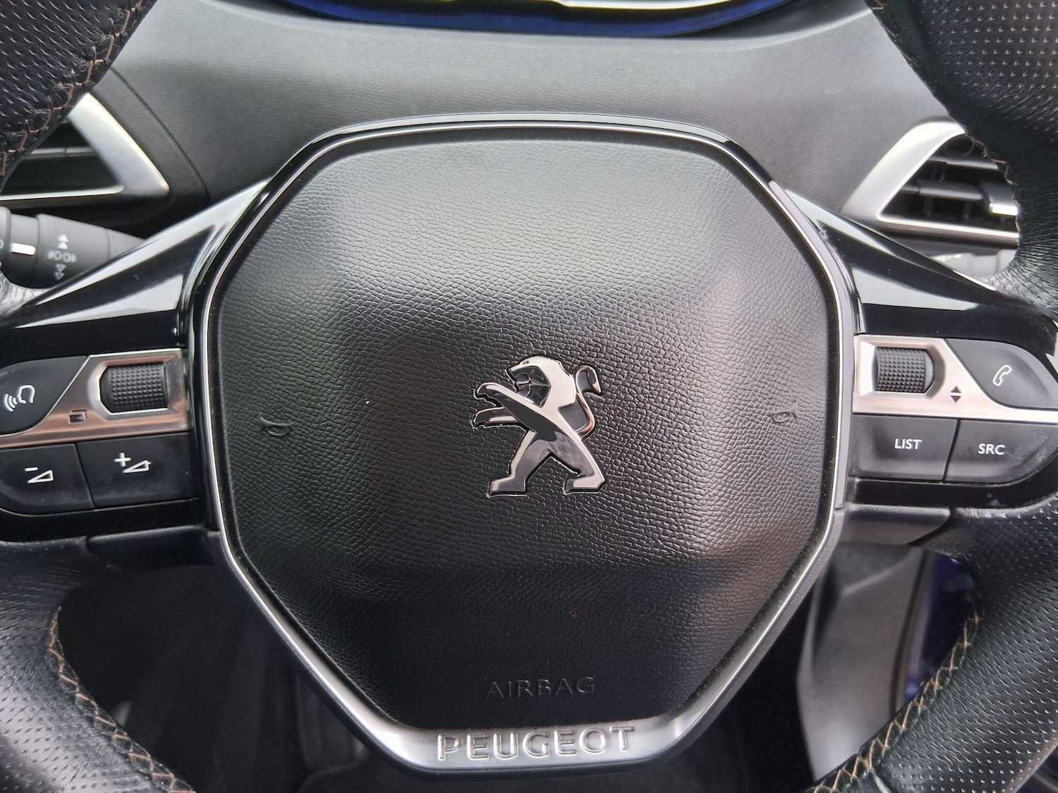 Used Peugeot 3008 2017 for sale - 77143140: Photo 11