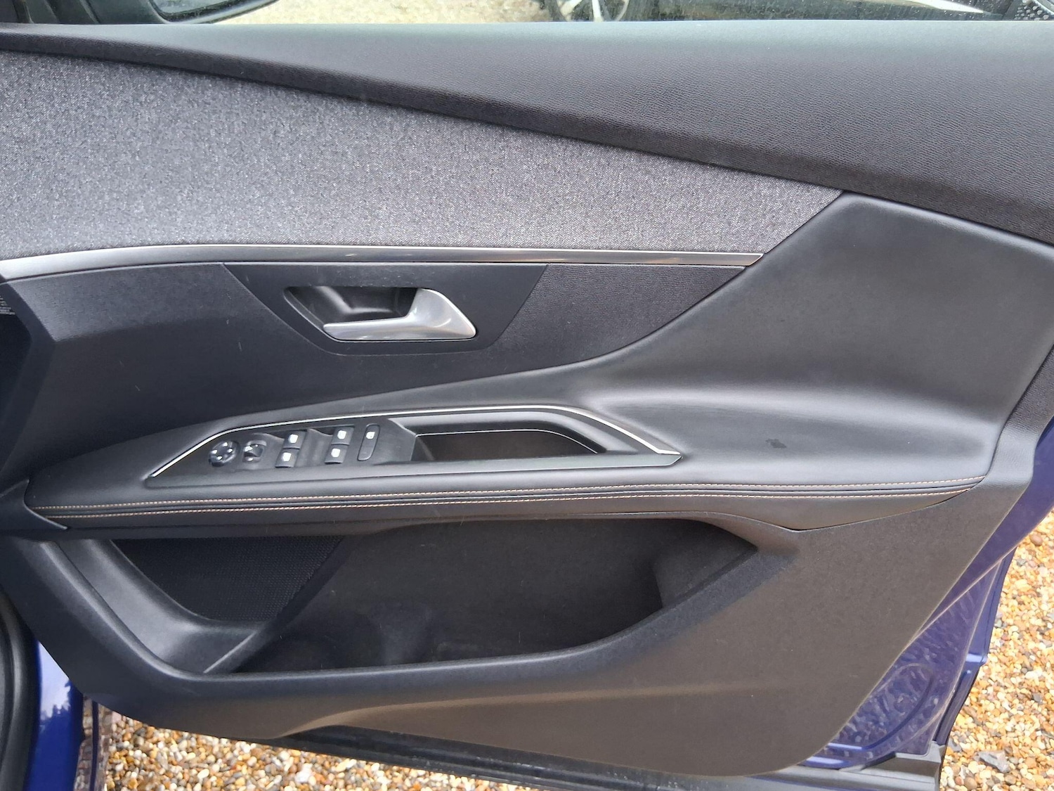 Used Peugeot 3008 2017 for sale - 77143140: Photo 24