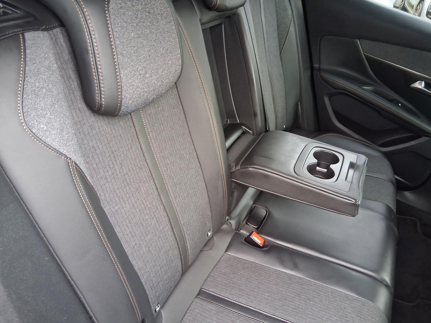 Used Peugeot 3008 2017 for sale - 77143140: Photo 28