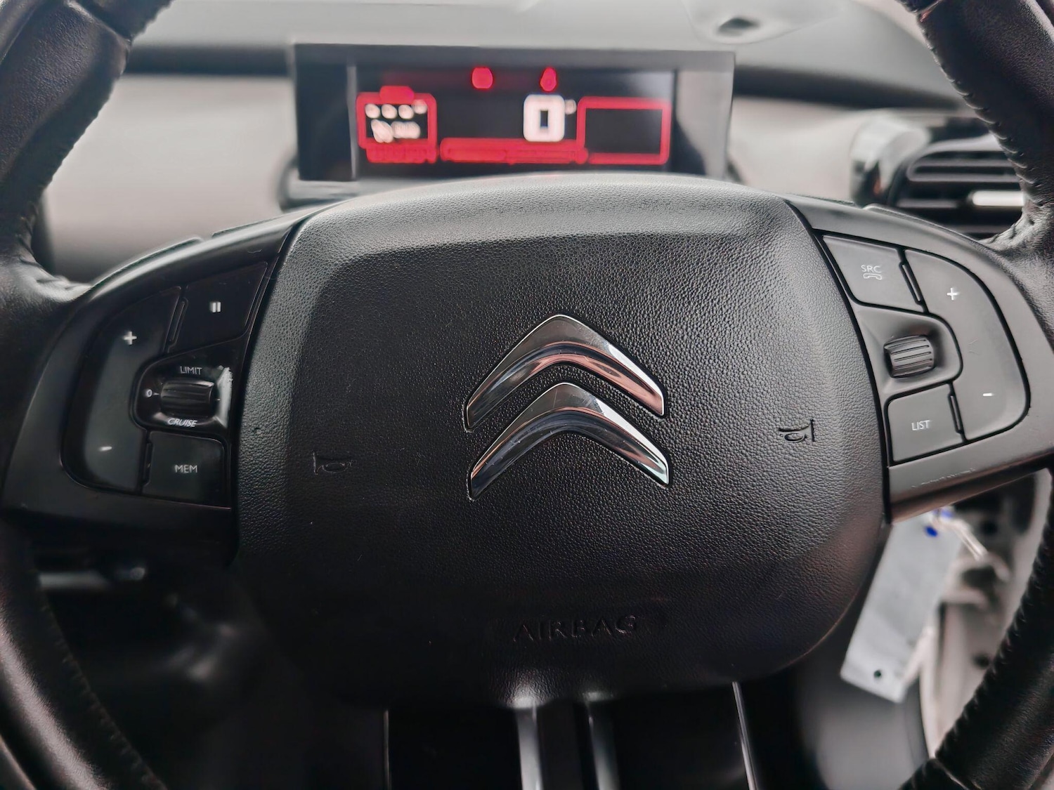 Used Citroen C4 Cactus 2015 for sale - 76645022: Photo 12