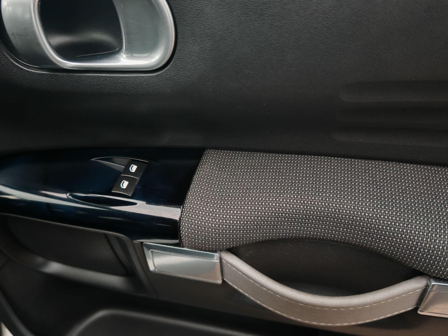 Used Citroen C4 Cactus 2015 for sale - 76645022: Photo 24