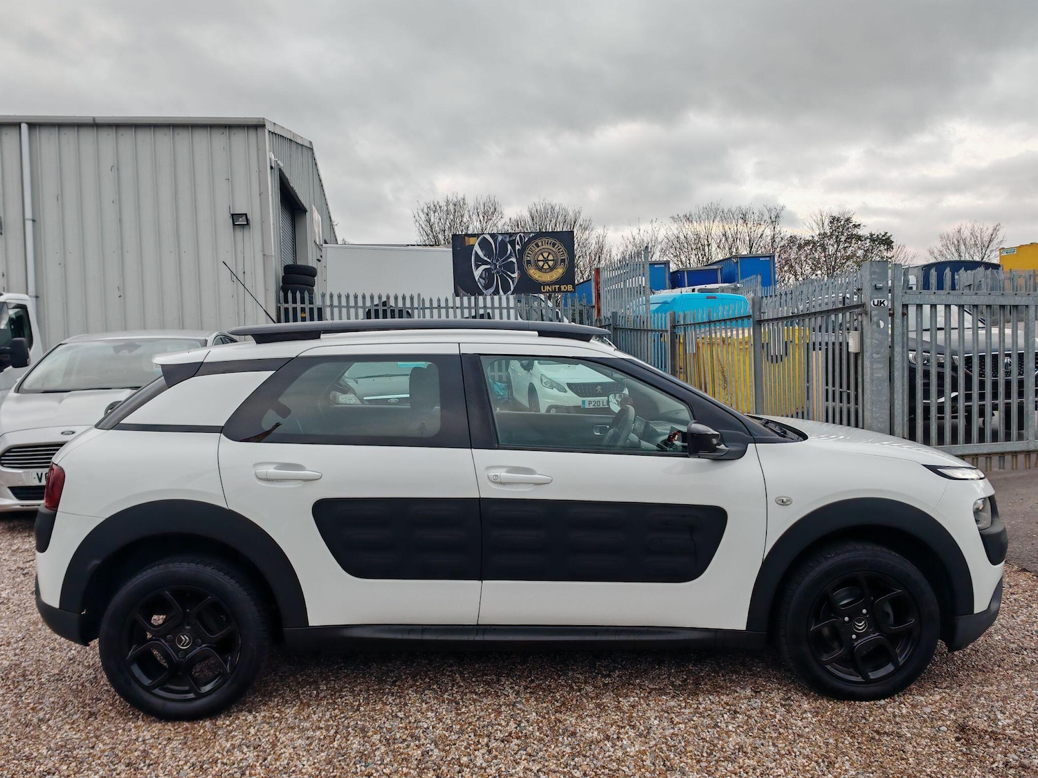 Used Citroen C4 Cactus 2015 for sale - 76645022: Photo 32