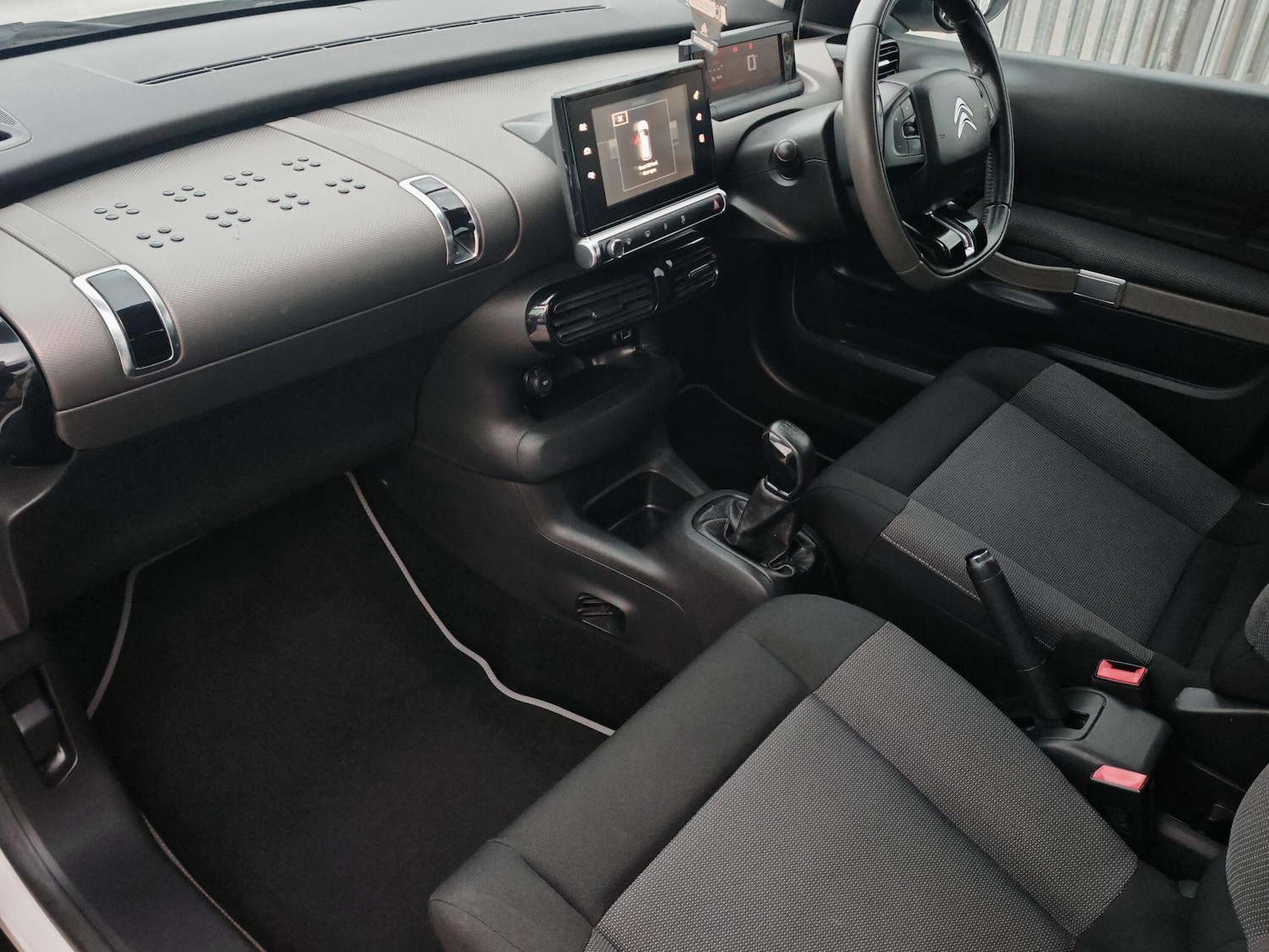 Used Citroen C4 Cactus 2015 for sale - 76645022: Photo 37