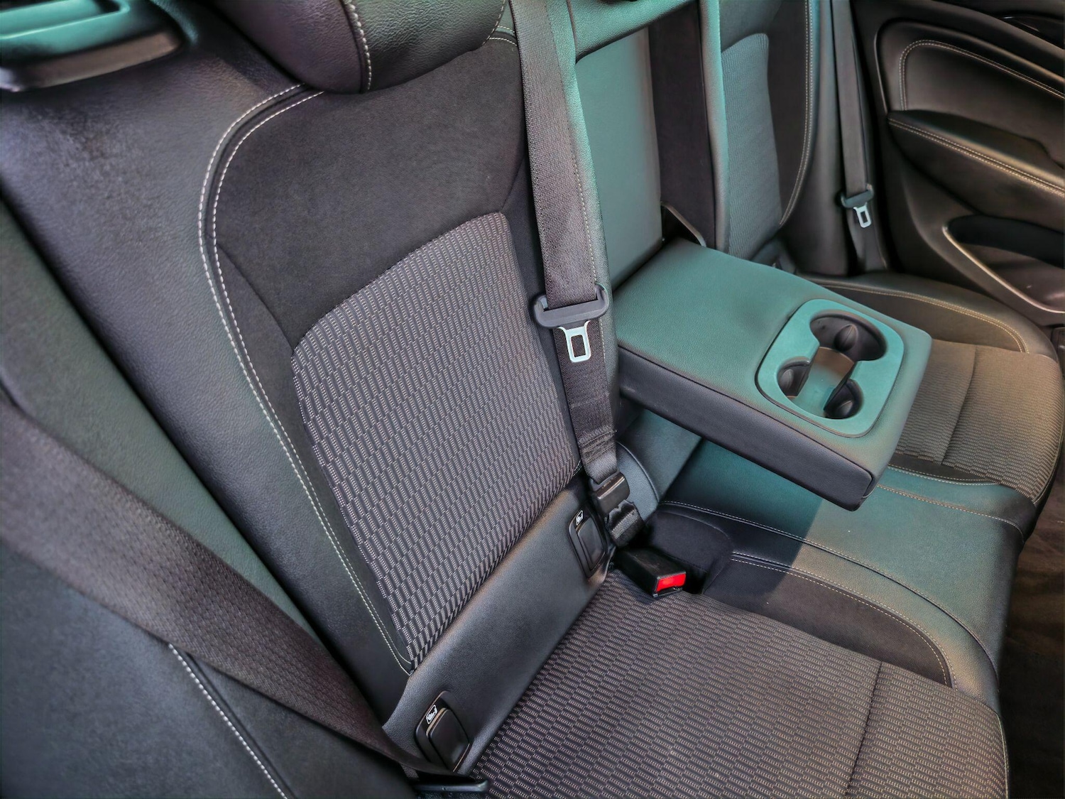 Used Vauxhall Insignia 2017 for sale - 77658534: Photo 24