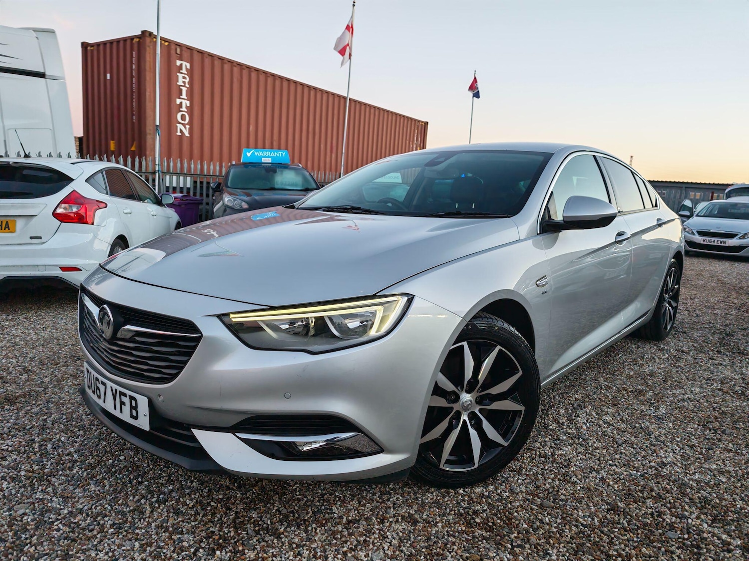 Used Vauxhall Insignia 2017 for sale - 77658534: Photo 4