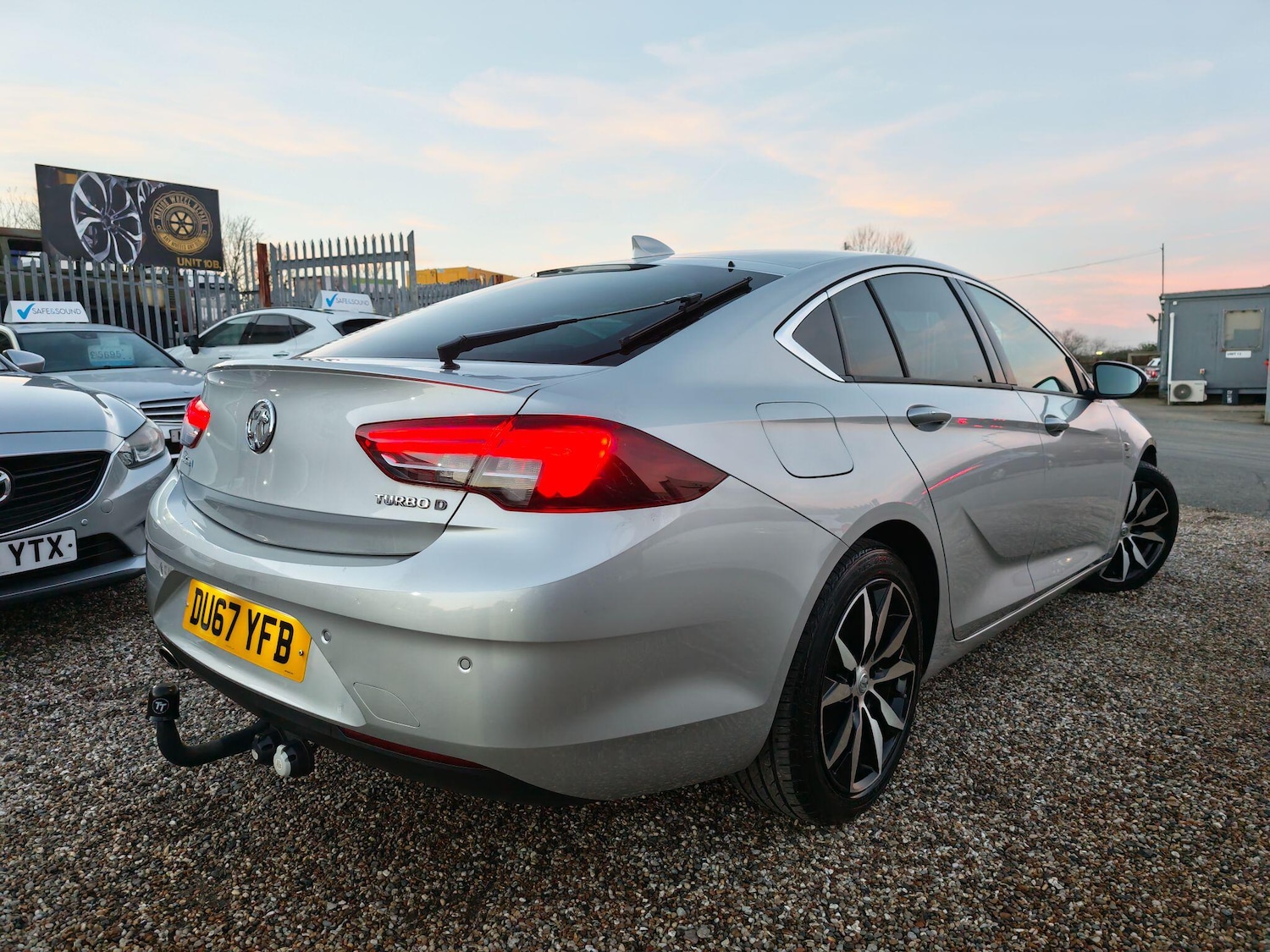 Used Vauxhall Insignia 2017 for sale - 77658534: Photo 5
