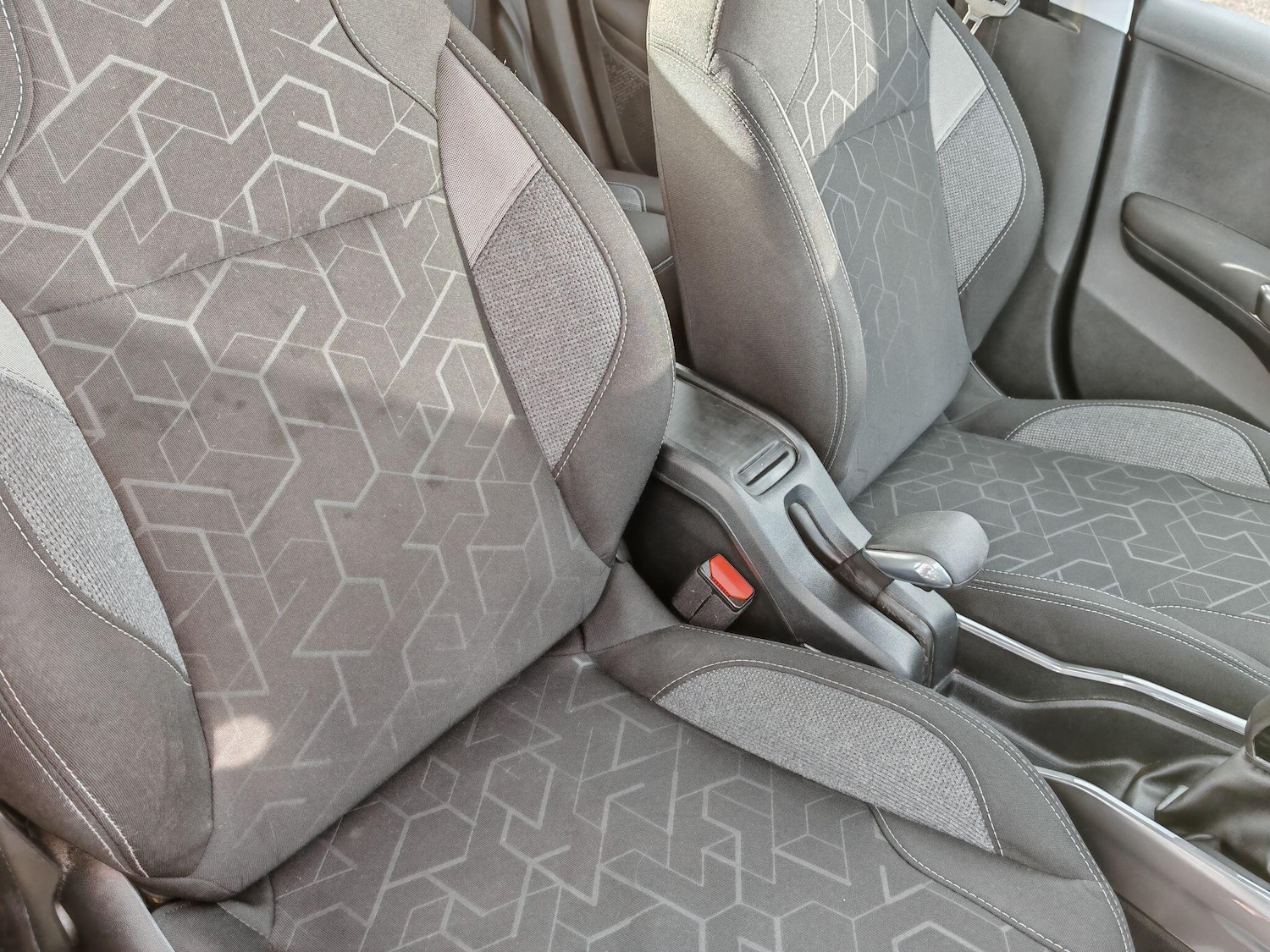 Used Peugeot 2008 2018 for sale - 76832864: Photo 20