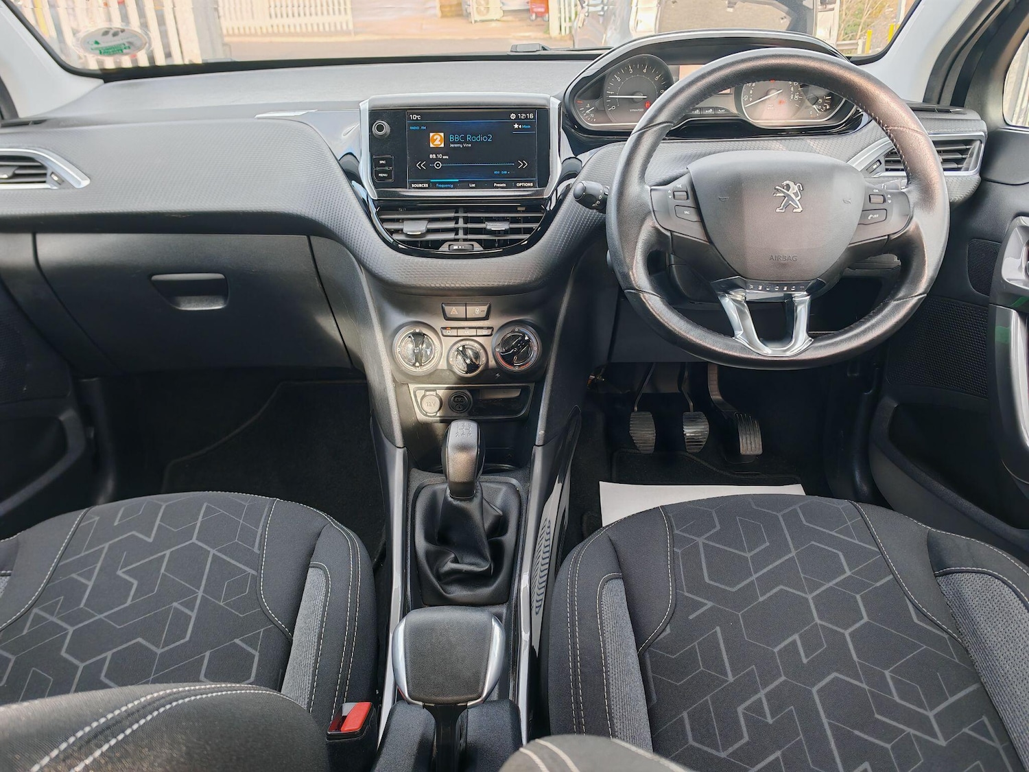 Used Peugeot 2008 2018 for sale - 76832864: Photo 23