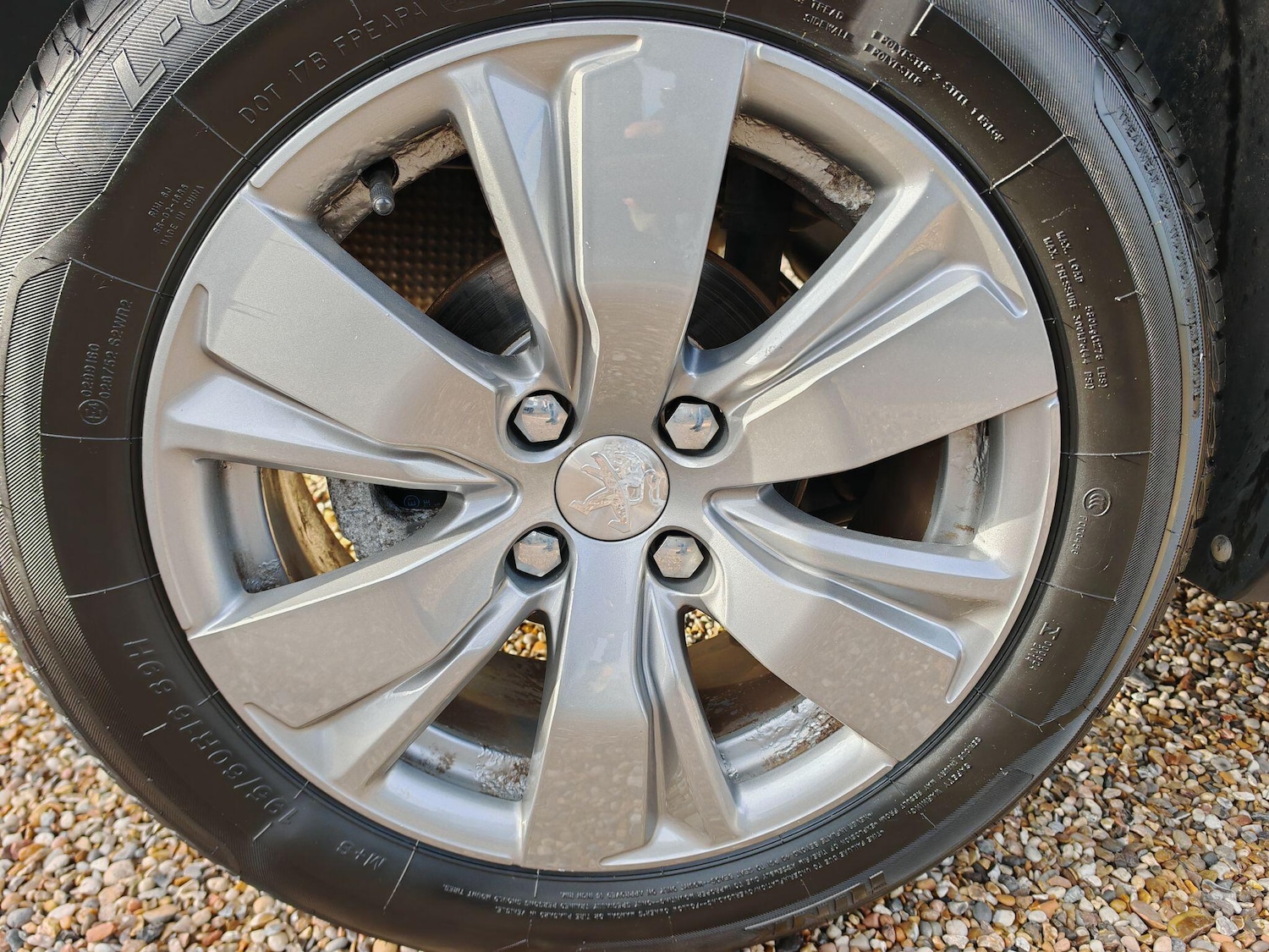 Used Peugeot 2008 2018 for sale - 76832864: Photo 46