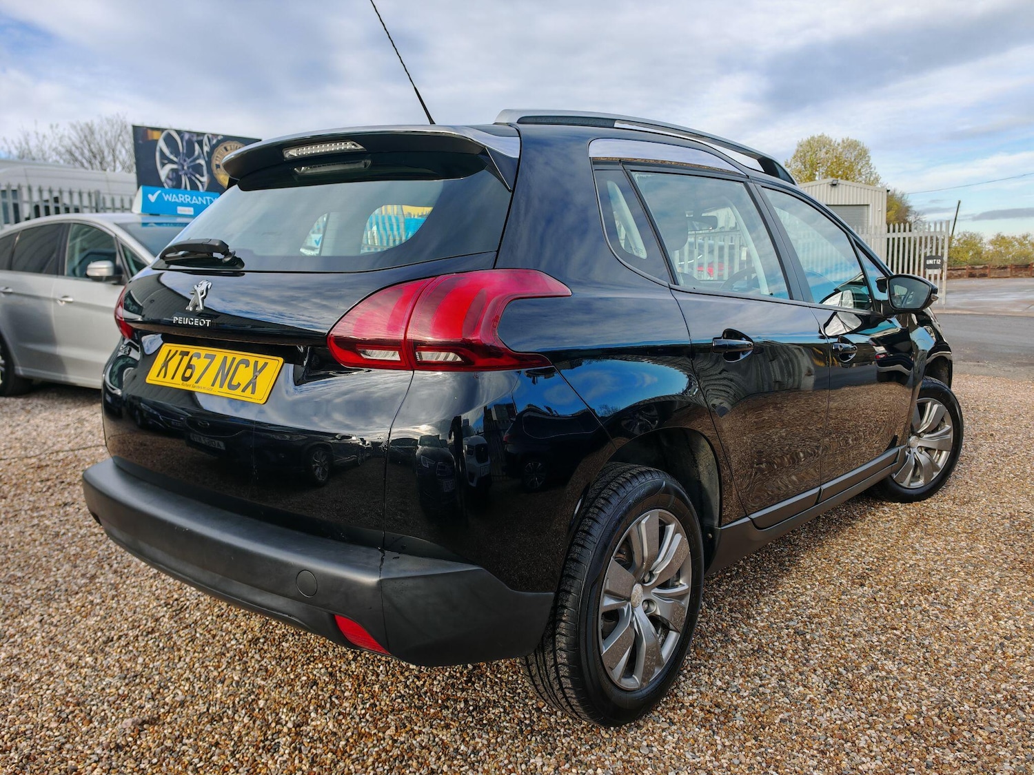 Used Peugeot 2008 2018 for sale - 76832864: Photo 5