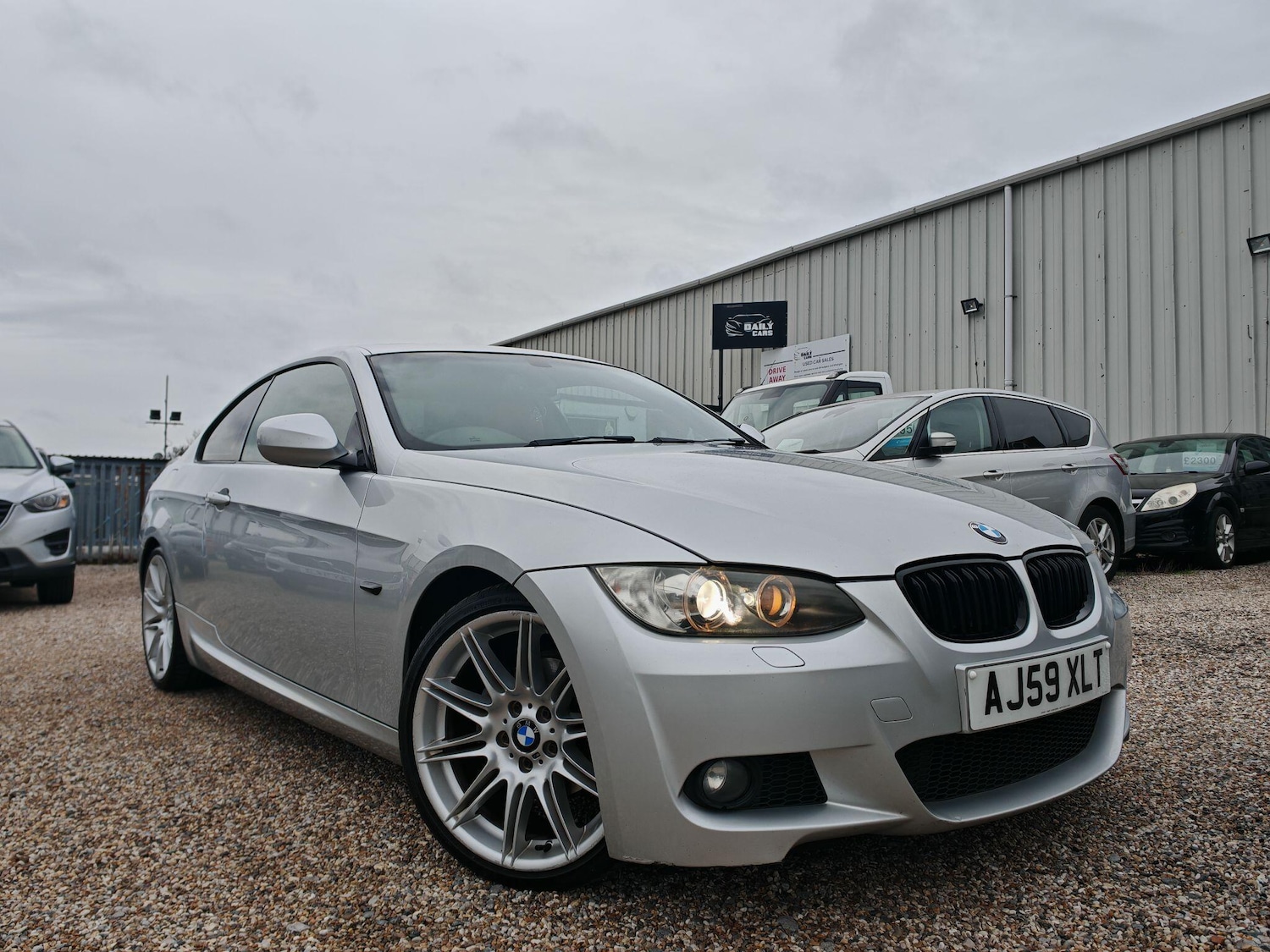 Used BMW 3 Series 2009 for sale - 76667511: Photo 1