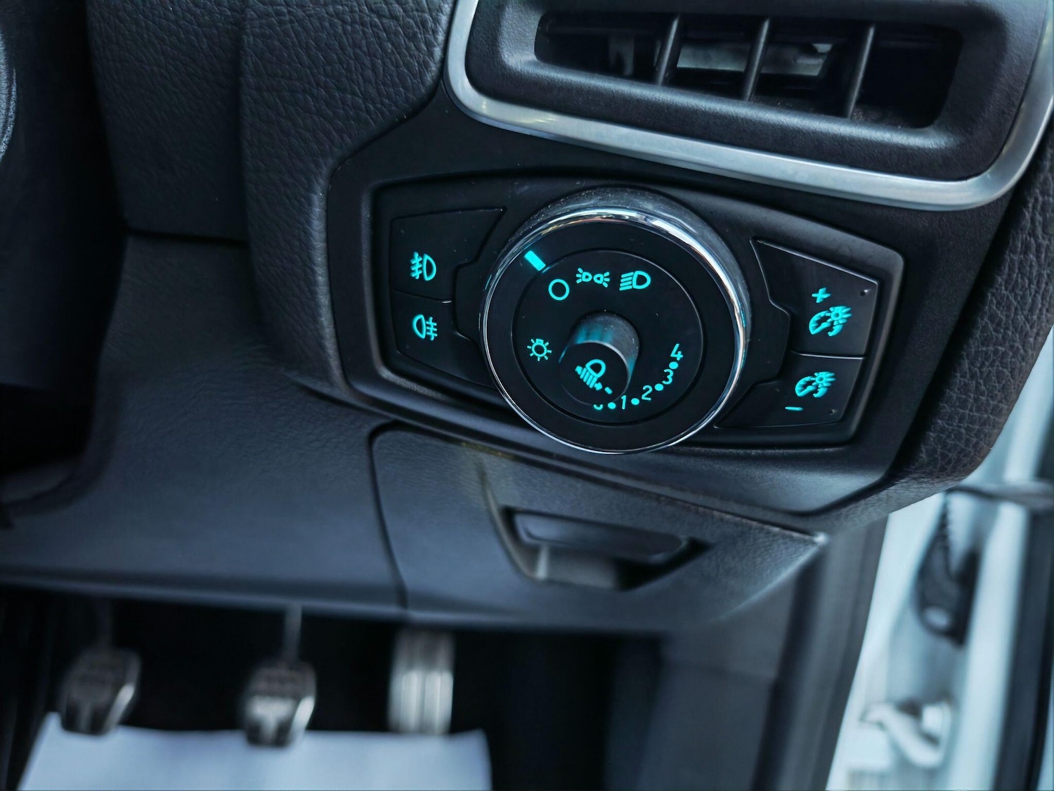 Used Ford Focus 2014 for sale - 77695454: Photo 18