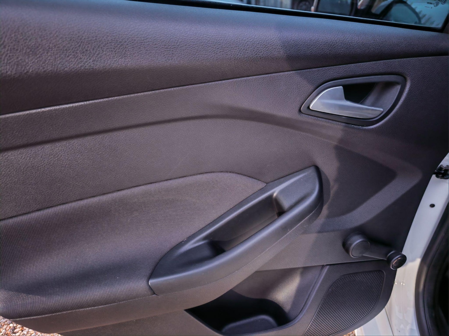 Used Ford Focus 2014 for sale - 77695454: Photo 38