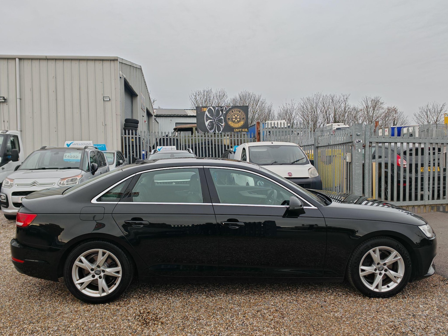 Used Audi A4 2017 for sale - 76975569: Photo 35
