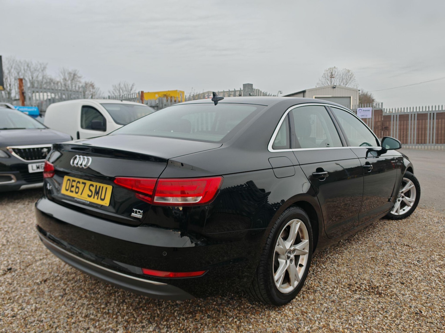 Used Audi A4 2017 for sale - 76975569: Photo 5