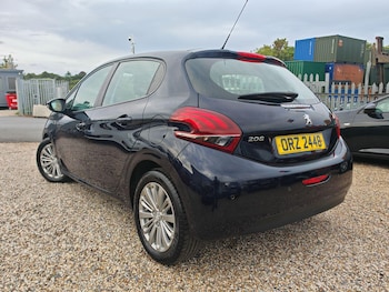 Used Peugeot 208 2018 for sale - 75707578: Photo