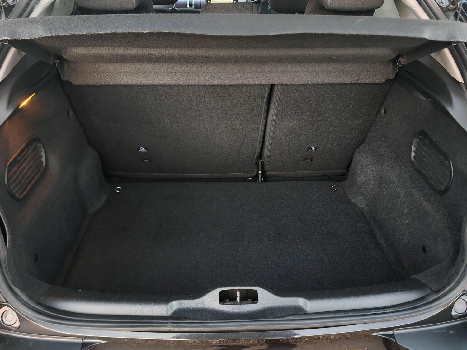 Used Citroen C4 Cactus 2015 for sale - 76714391: Photo 42