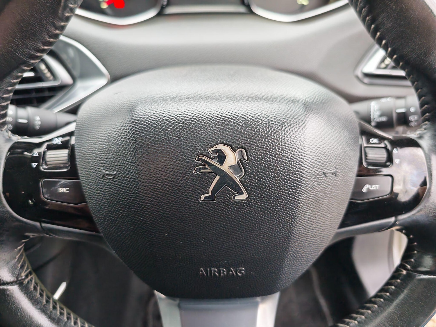 Used Peugeot 308 2014 for sale - 77682915: Photo 12