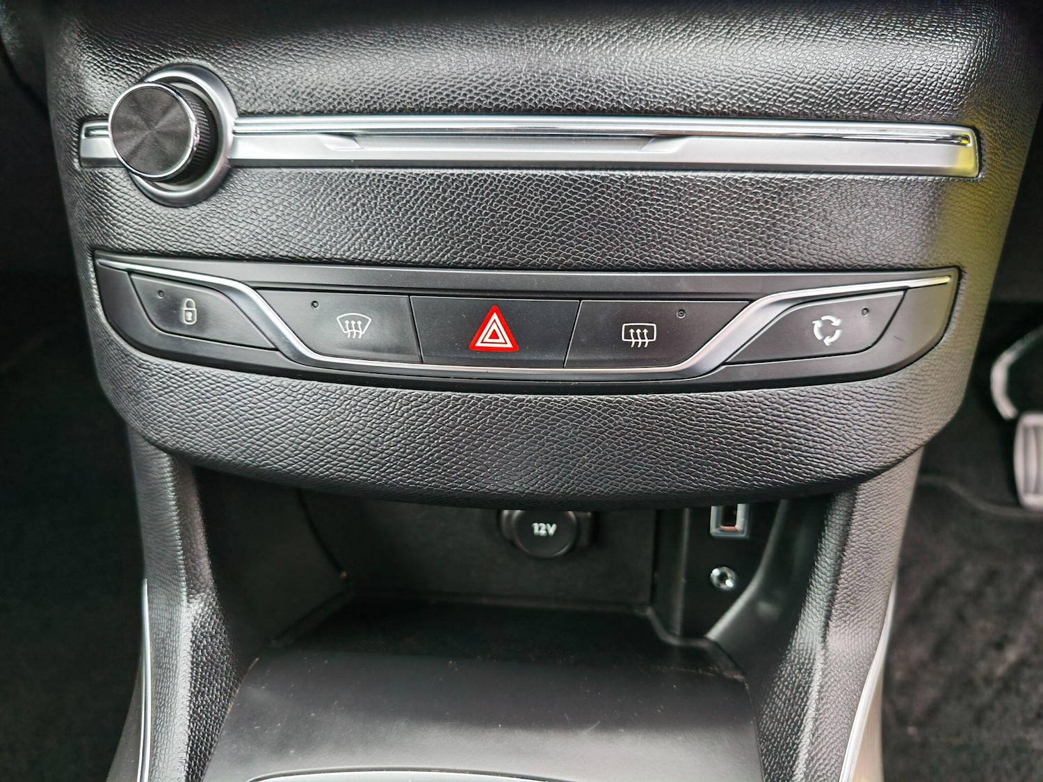 Used Peugeot 308 2014 for sale - 77682915: Photo 17