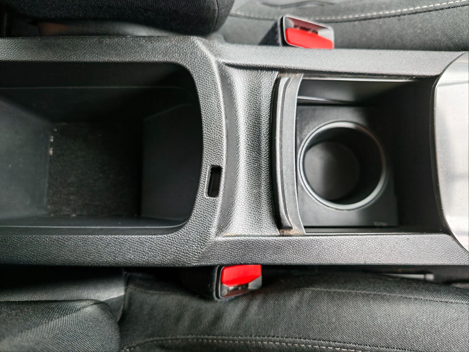 Used Peugeot 308 2014 for sale - 77682915: Photo 19