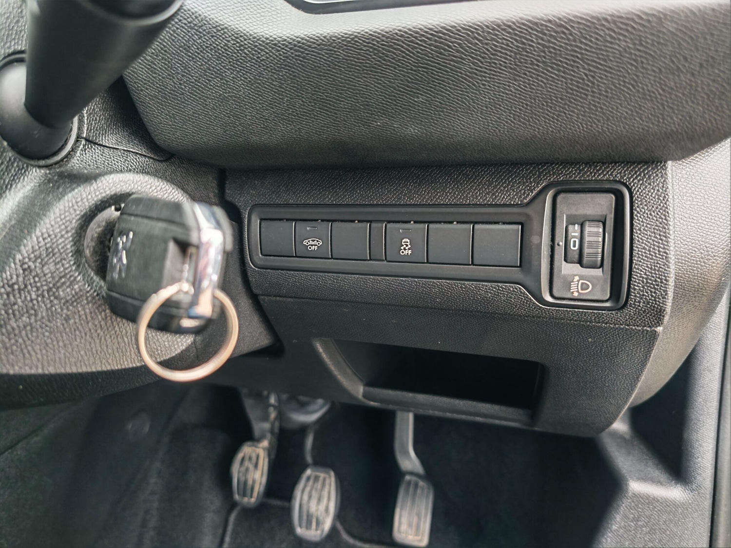 Used Peugeot 308 2014 for sale - 77682915: Photo 20