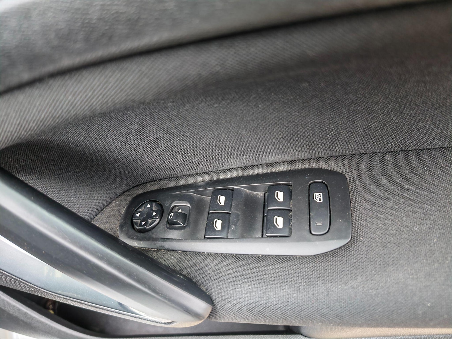 Used Peugeot 308 2014 for sale - 77682915: Photo 23