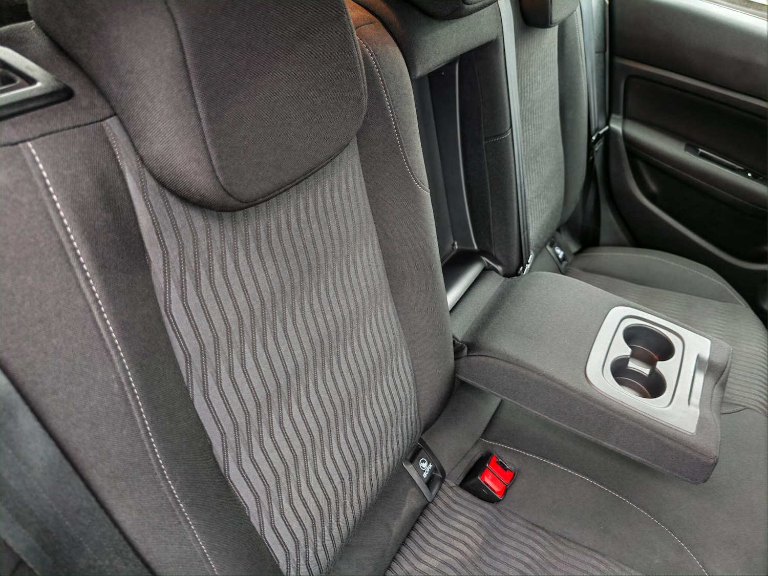 Used Peugeot 308 2014 for sale - 77682915: Photo 26