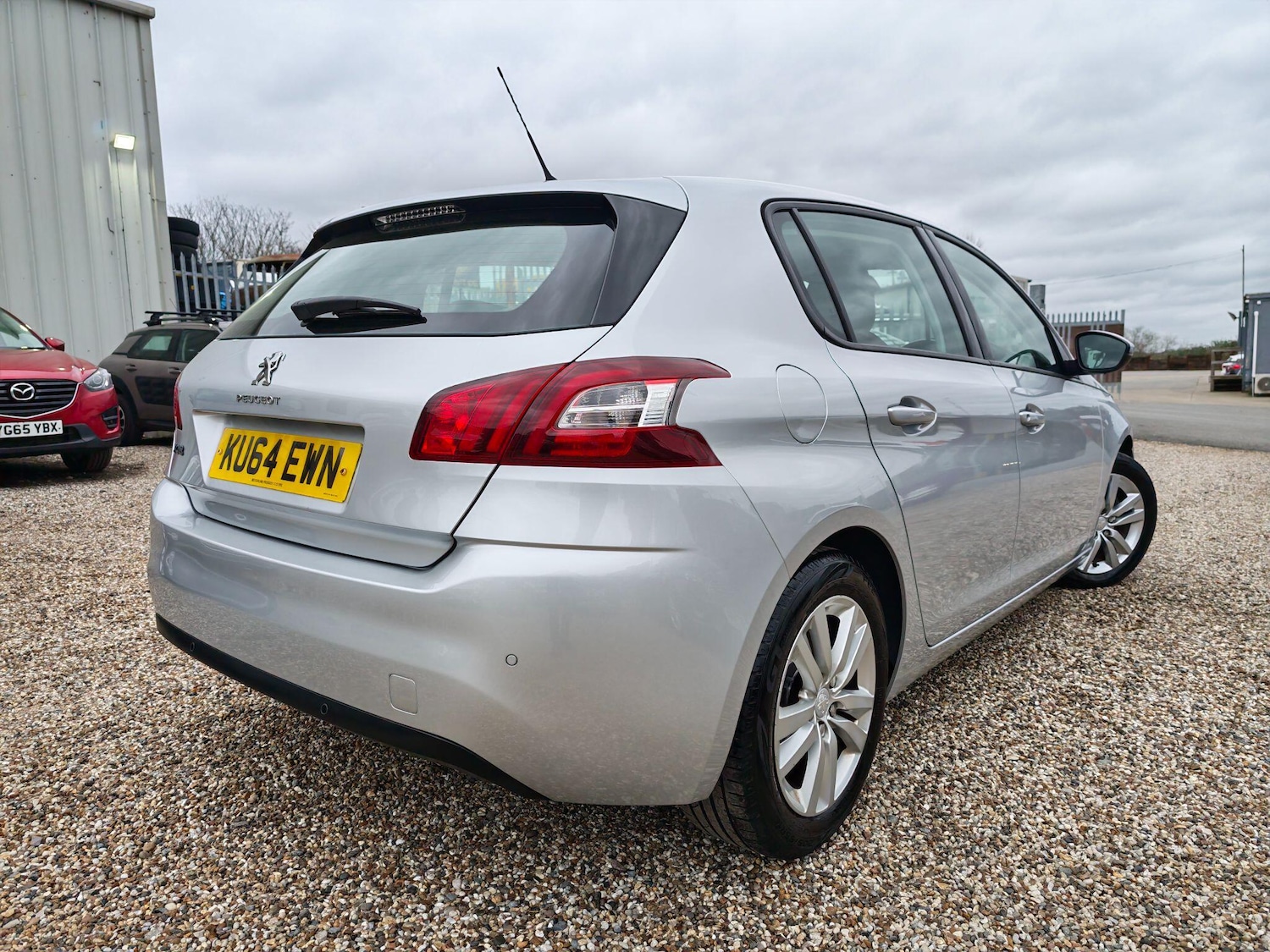Used Peugeot 308 2014 for sale - 77682915: Photo 5