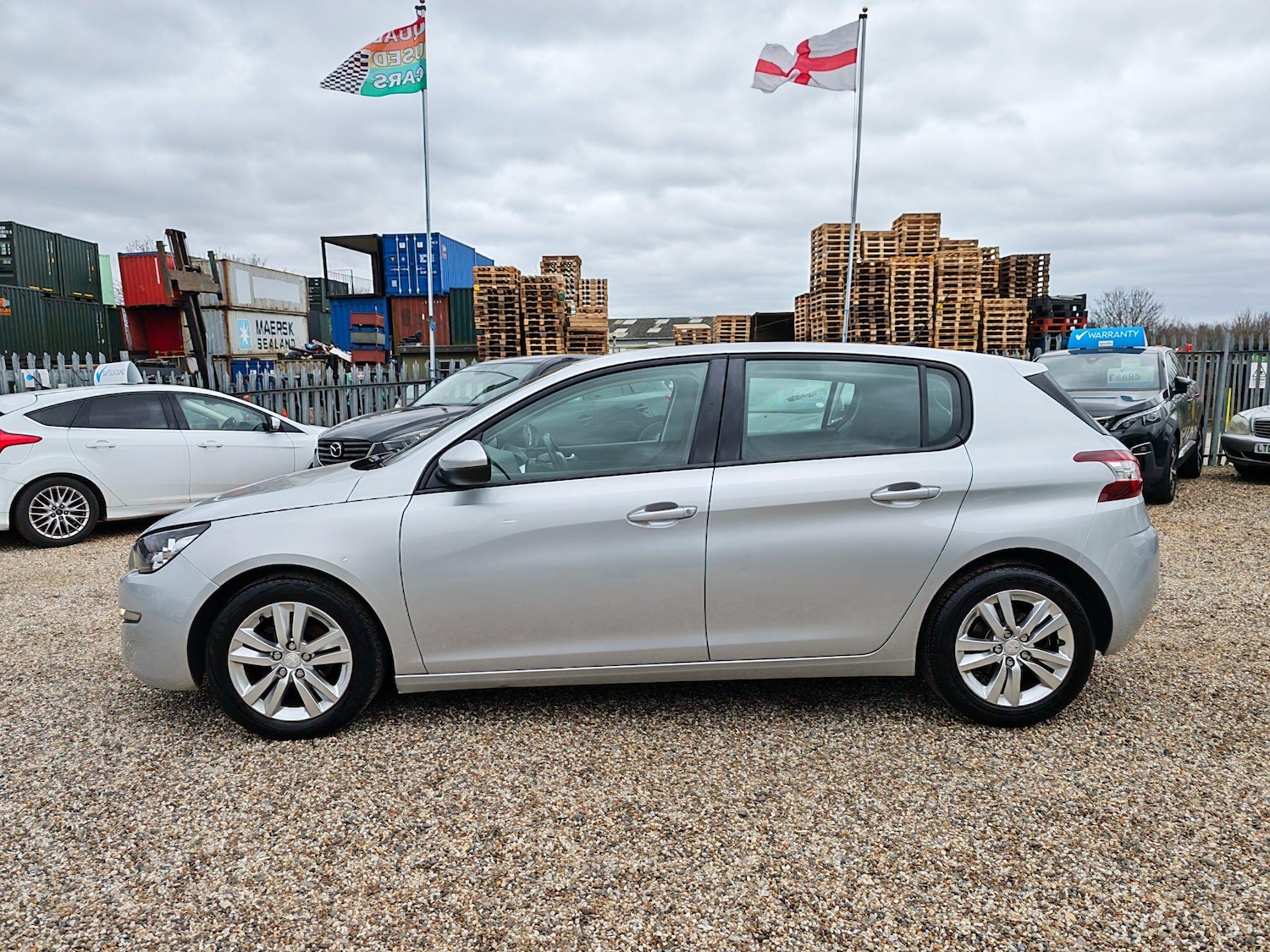 Used Peugeot 308 2014 for sale - 77682915: Photo 9